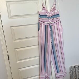 Beautiful colorful jumpsuit with pockets!